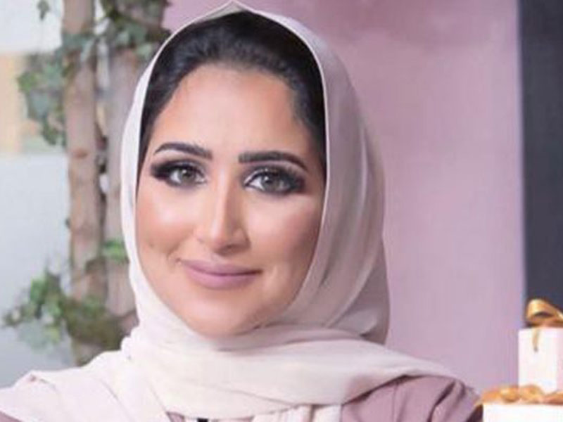 اضغط لمشاهدة الفيديو: مالك إبل يهدي مذيعة  MBCناقة!